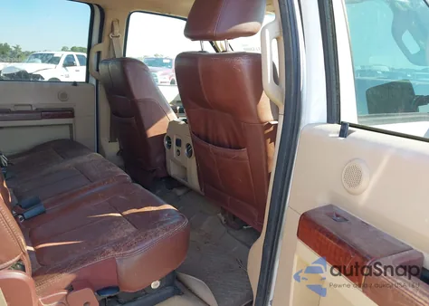 2011 Ford F-250 Lariat z USA, uszkodzony, nr VIN 1FT7W2BT3BEB53266